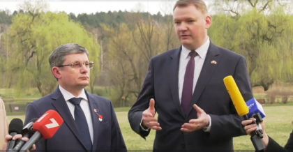 Edvards Smiltens: „Chiar daca va exista o cortina de fier intre Rusia si restul statelor, Moldova si Ucraina vor fi de partea corecta a istoriei” - VIDEO Edvards Smiltens: „Chiar daca va exista o cortina de fier intre Rusia si restul statelor, Moldova si Ucraina vor fi de partea corecta a istoriei” - VIDEO