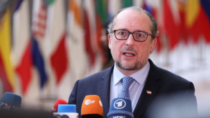 „Haideti sa fim realisti!” Ministrul de externe al Austriei spune ca este „iluzoriu” sa credem ca „ne putem decupla de Rusia” „Haideti sa fim realisti!” Ministrul de externe al Austriei spune ca este „iluzoriu” sa credem ca „ne putem decupla de Rusia”