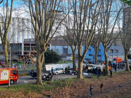 Raliu urban! Doua familii de romi din Timisoara s-au urmarit cu masinile de lux prin centrul Strasbourg-ului, lasand in urma 5 morti si 4 raniti. Totul a fost transmis LIVE - VIDEO