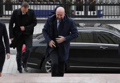 Presedintele Consiliului European, Charles Michel, a ajuns la Chisinau. De cine a fost intampinat oficialul - VIDEO
Presedintele Consiliului European, Charles Michel, a ajuns la Chisinau. De cine a fost intampinat oficialul - VIDEO