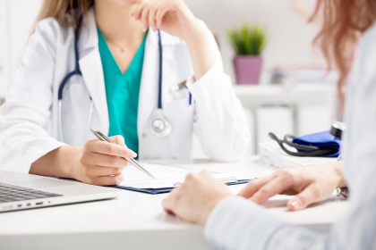 Persoanele asigurate vor avea acces sporit la consultatiile medicilor specialisti de profil si servicii medicale. Proiectul de lege - aprobat de Guvern Persoanele asigurate vor avea acces sporit la consultatiile medicilor specialisti de profil si servicii medicale. Proiectul de lege - aprobat de Guvern
