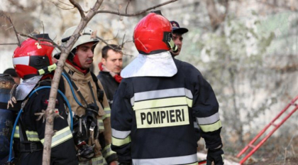 Momente de spaima pentru pacientii si angajatii Centrului de Sanatate Publica din Briceni: Acestia au fost evacuati de pompieri, dupa ce au observat un fum dens