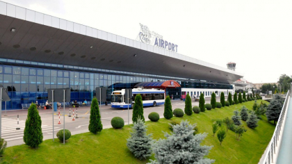 Au facut cale intoarsa. Doi cetateni egipteni - retinuti cu acte false pe Aeroportul International Chisinau. Precizarile Politiei de Frontiera Au facut cale intoarsa. Doi cetateni egipteni - retinuti cu acte false pe Aeroportul International Chisinau. Precizarile Politiei de Frontiera