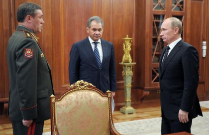 Cat va mai tolera Putin esecurile lui Gherasimov? Ce a „reusit” generalul de cand a preluat comanda „operatiunii militare speciale”
Cat va mai tolera Putin esecurile lui Gherasimov? Ce a „reusit” generalul de cand a preluat comanda „operatiunii militare speciale”