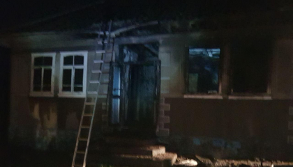 Caz tragic, la Briceni. Cadavrul unui barbat de 33 de ani a fost gasit carbonizat, dupa ce locuinta acestuia a ars. Ce spun oamenii legii - FOTO