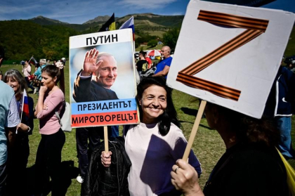 Alegeri in Bulgaria: Rezultatul neasteptat al unui partid pro-rus ar putea determina partidele pro-europene sa depaseasca rivalitatile si sa formeze o coalitie Alegeri in Bulgaria: Rezultatul neasteptat al unui partid pro-rus ar putea determina partidele pro-europene sa depaseasca rivalitatile si sa formeze o coalitie