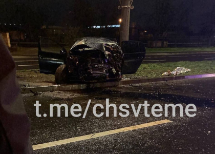 Accident tragic pe o strada din capitala. Soferul a murit pe loc. Imagini de la locul faptei - FOTO Accident tragic pe o strada din capitala. Soferul a murit pe loc. Imagini de la locul faptei - FOTO