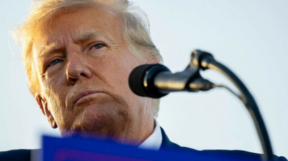 Yahoo News: Donald Trump va fi arestat marti, dupa ce i se vor prezenta cele 34 de capete de acuzare, dar nu va fi incatusat
