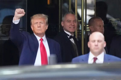 „WOW, ma vor ARESTA”. Procesul lui Trump este in curs de desfasurare in sala de judecata. Iata cum se va desfasura restul zilei - VIDEO