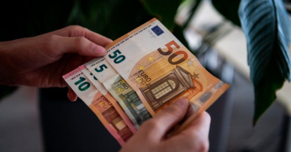 Curs valutar BNM pentru 5 aprilie. Cat costa astazi un euro si un dolar - FOTO