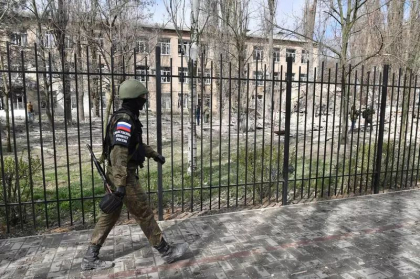 Explozii la un aeroport militar folosit de rusi in Melitopol
