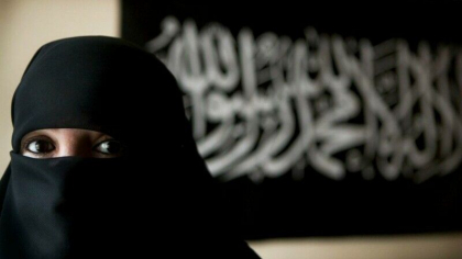 „Vaduva neagra a jihadului” a murit la 64 de ani. Malika El Aroud a activat in gruparea terorista Al Qaeda