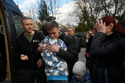 31 de copii ucraineni se intorc acasa dupa ce au fost dusi ilegal in Rusia 31 de copii ucraineni se intorc acasa dupa ce au fost dusi ilegal in Rusia