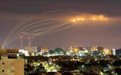 Israelul a atacat Siria, la cateva zile dupa ce a lansat tiruri similare si in Liban si Fasia Gaza. Tensiuni in crestere in Orientul Mijlociu Israelul a atacat Siria, la cateva zile dupa ce a lansat tiruri similare si in Liban si Fasia Gaza. Tensiuni in crestere in Orientul Mijlociu