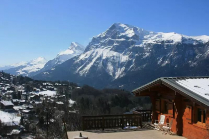 Patru morti in urma unei avalanse produse in Alpii francezi - VIDEO 