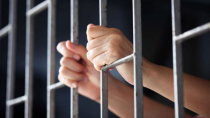 Isi va petrece urmatorii 12 ani dupa gratii. Un moldovean - condamnat, dupa ce a furat bunuri si bani de peste 270 mii de lei