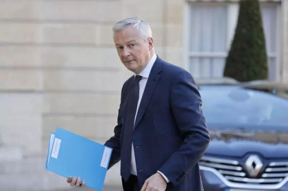 Ministru francez, dupa declaratiile controversate ale presedintelui Macron: Franta este un aliat de incredere al SUA, dar discuta si cu China Ministru francez, dupa declaratiile controversate ale presedintelui Macron: Franta este un aliat de incredere al SUA, dar discuta si cu China