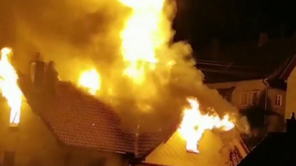 Trei copii morti in Germania, intr-un fost restaurant cuprins de flacari. Politia suspecteaza ca ar fi romani - VIDEO 
