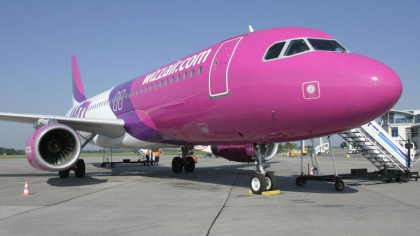 Probleme cu mai multe zboruri Wizz Air. Sute de pasageri au ramas blocati in Otopeni dupa ce cursele lor de dimineata au fost amanate Probleme cu mai multe zboruri Wizz Air. Sute de pasageri au ramas blocati in Otopeni dupa ce cursele lor de dimineata au fost amanate