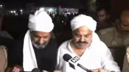 Un fost politician din India si fratele sau, impuscati mortal in direct la TV - VIDEO