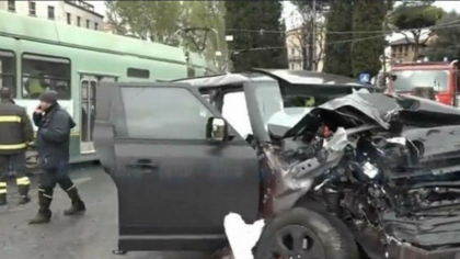Ciro Immobile, victima unui grav accident rutier. Fotbalistul se afla cu fiicele sale in masina lovita de un tramvai Ciro Immobile, victima unui grav accident rutier. Fotbalistul se afla cu fiicele sale in masina lovita de un tramvai
