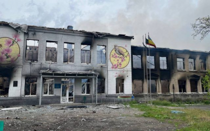 Cel putin una din sapte scoli din estul Ucrainei a fost avariata sau distrusa de la inceputul razboiului
Cel putin una din sapte scoli din estul Ucrainei a fost avariata sau distrusa de la inceputul razboiului