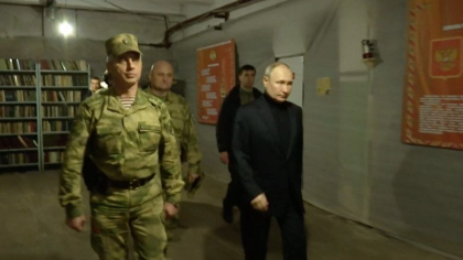 Kremlinul, acuzat ca a mintit in legatura cu vizita lui Putin pe frontul din Ucraina - VIDEO