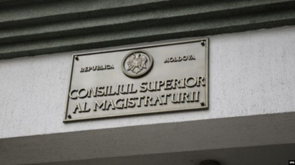 „Vom lua toate masurile necesare.” Membrii CSM condamna amenintarile facute de Ilan Sor asupra celor trei judectori ce au pronuntat decizia de condamnare a acestuia „Vom lua toate masurile necesare.” Membrii CSM condamna amenintarile facute de Ilan Sor asupra celor trei judectori ce au pronuntat decizia de condamnare a acestuia