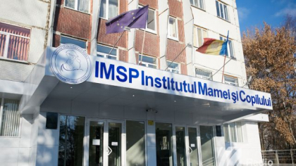 Noi detalii despre incidentul de la Stefan Voda, unde un copil de 4 ani a ajuns la spital dupa ce a baut diluant. In ce stare este micutul