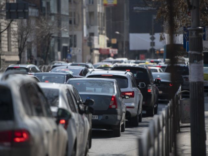 Proprietarii mijloacele de transport care circula cu numere de inmatriculare straine le vor putea vamui cu o reducere de 70 la suta