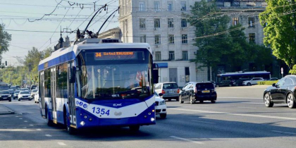 Atentie, soferi! Pe 23 si 24 aprilie va fi sistata circulatia transportului pe strada Doina din capitala, cu exceptia celui public
Atentie, soferi! Pe 23 si 24 aprilie va fi sistata circulatia transportului pe strada Doina din capitala, cu exceptia celui public