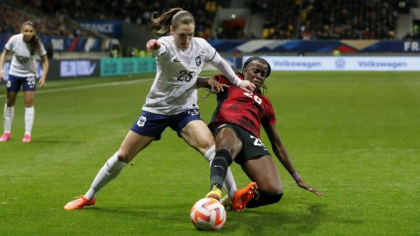 Egalitatea salariala in fotbalul feminin si masculin este imposibila, crede selectionerul echipei de fotbal feminin a Frantei Egalitatea salariala in fotbalul feminin si masculin este imposibila, crede selectionerul echipei de fotbal feminin a Frantei