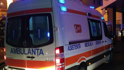 Un barbat a fost electrocutat si a primit mai multe arsuri, in timp ce incerca sa fure piese de la un transformator din capitala. Acesta urmeaza sa fie supus unei interventii chirurgicale