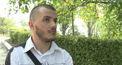 Judecatoria Orhei a admis contestatia depusa de tanarul cu dizabilitati, amendat dupa dezvaluirile facute despre viata sa de la orfelinatul din Orhei. Avocatului Poporului: „A fost supus razbunarilor” Judecatoria Orhei a admis contestatia depusa de tanarul cu dizabilitati, amendat dupa dezvaluirile facute despre viata sa de la orfelinatul din Orhei. Avocatului Poporului: „A fost supus razbunarilor”