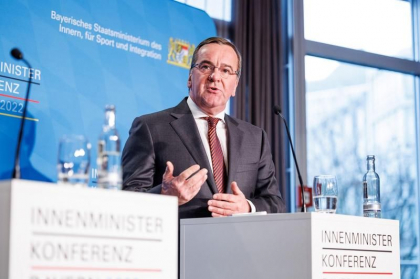 Germania: Nu este momentul sa se discute aderarea Ucrainei la NATO