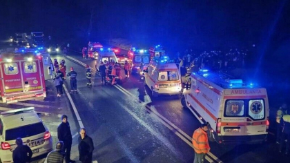 Accident intre doua autocare in Romania. Sunt implicati circa 90 de adolescenti. Planul Rosu de interventie, activat - FOTO