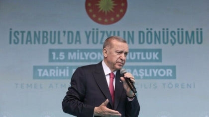 Momentul in care lui Recep Erdogan i se face rau in direct, iar moderatorul opreste emisiunea Momentul in care lui Recep Erdogan i se face rau in direct, iar moderatorul opreste emisiunea