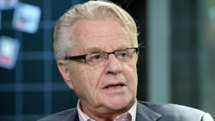 Legendarul prezentator Jerry Springer a murit la varsta de 79 de ani Legendarul prezentator Jerry Springer a murit la varsta de 79 de ani