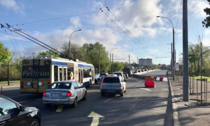 In atentia cetatenilor. Traficul rutier pe podul de pe strada Mihai Viteazul - suspendat partial pana la sfarsitul anului. Cum este organizata circulatia transportului public - FOTO 