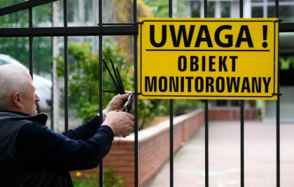 Rusia ameninta Polonia cu represalii dure dupa confiscarea unei cladiri a ambasadei ruse
Rusia ameninta Polonia cu represalii dure dupa confiscarea unei cladiri a ambasadei ruse
