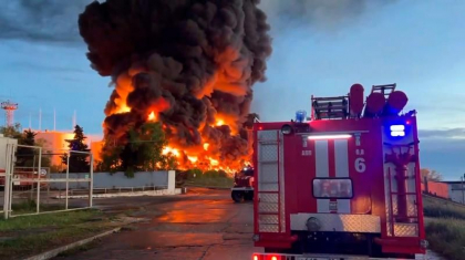 Avertismentul Ucrainei pentru rusi: Incendiul de la depozitul din Sevastopol este o actiune pregatitoare pentru ofensiva
Avertismentul Ucrainei pentru rusi: Incendiul de la depozitul din Sevastopol este o actiune pregatitoare pentru ofensiva