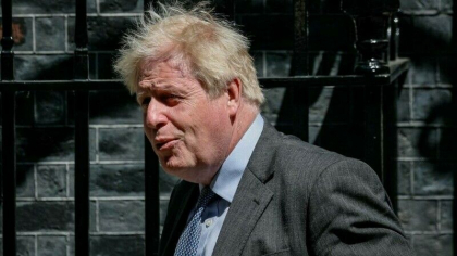 Un barbat baut care detinea un permis fals pe numele lui Boris Johnson, retinut in Olanda. Ar fi produs un accident Un barbat baut care detinea un permis fals pe numele lui Boris Johnson, retinut in Olanda. Ar fi produs un accident