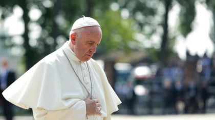 Papa Francisc spune ca Vaticanul este implicat intr-o misiune secreta de pace in Ucraina Papa Francisc spune ca Vaticanul este implicat intr-o misiune secreta de pace in Ucraina