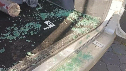 Un oficial prorus din Melitopol a fost ranit dupa ce o bomba a explodat cand a deschis poarta casei - VIDEO Un oficial prorus din Melitopol a fost ranit dupa ce o bomba a explodat cand a deschis poarta casei - VIDEO