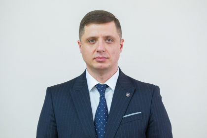 Primul candidat la functia de membru al CSP, care a promovat evaluarea Comisiei Pre-Vetting