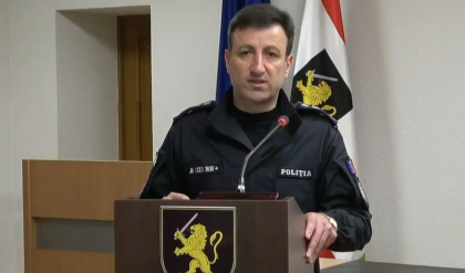 Politia ii va amenda pe toti cei care vor purta sau comercializa panglica bicolora, exact ca anul trecut. Declaratiile sefului IGP