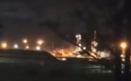 Al doilea atac cu drone in 48 de ore asupra unei rafinarii de petrol din Rusia provoaca un incendiu