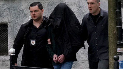 "Imi pare rau ca nu i-am omorat pe toti de pe lista". Baiatul criminal de la Belgrad i-a ingrozit pe asistentii sociali (presa)