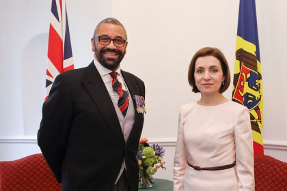 Aflata la Londra, Maia Sandu s-a intalnit cu seful diplomatiei britanice, James Cleverly: „Am discutat despre cum tara noastra poate deveni un furnizor de stabilitate in regiune” - FOTO 