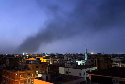 Luptele din Sudan continua, tacere in privinta negocierilor din Arabia Saudita pentru un armistitiu. 700 de persoane au murit de la inceputul conflictului